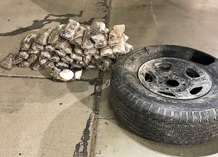 Border Patrol Agents Seize Nearly 273k Of Methamphetamine U S